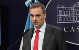 Este es un país para los que vienen a construir, no a destruir, señaló Adorni