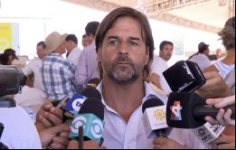 Según la encuesta, el 40% de los uruguayos cree que Lacalle tenía pleno conocimiento de los actos ilícitos de Astesiano