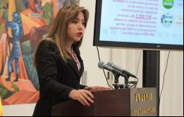Los temas a tratar están siendo revisados por la Cancillería del Estado”, dijo Alcón a los periodistas